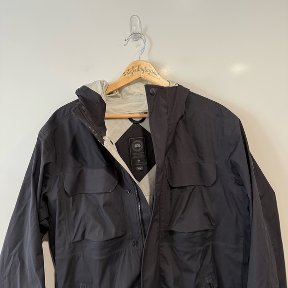 Canada Goose - Wascana Shell Hooded Rain Jacket - Black - Picture 6 of 16